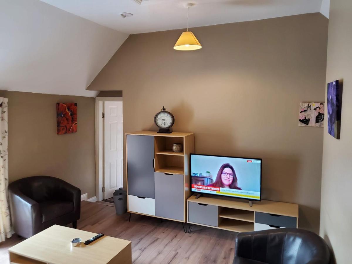 Apt. 2 - Town Centre Apartment Bagenalstown Экстерьер фото